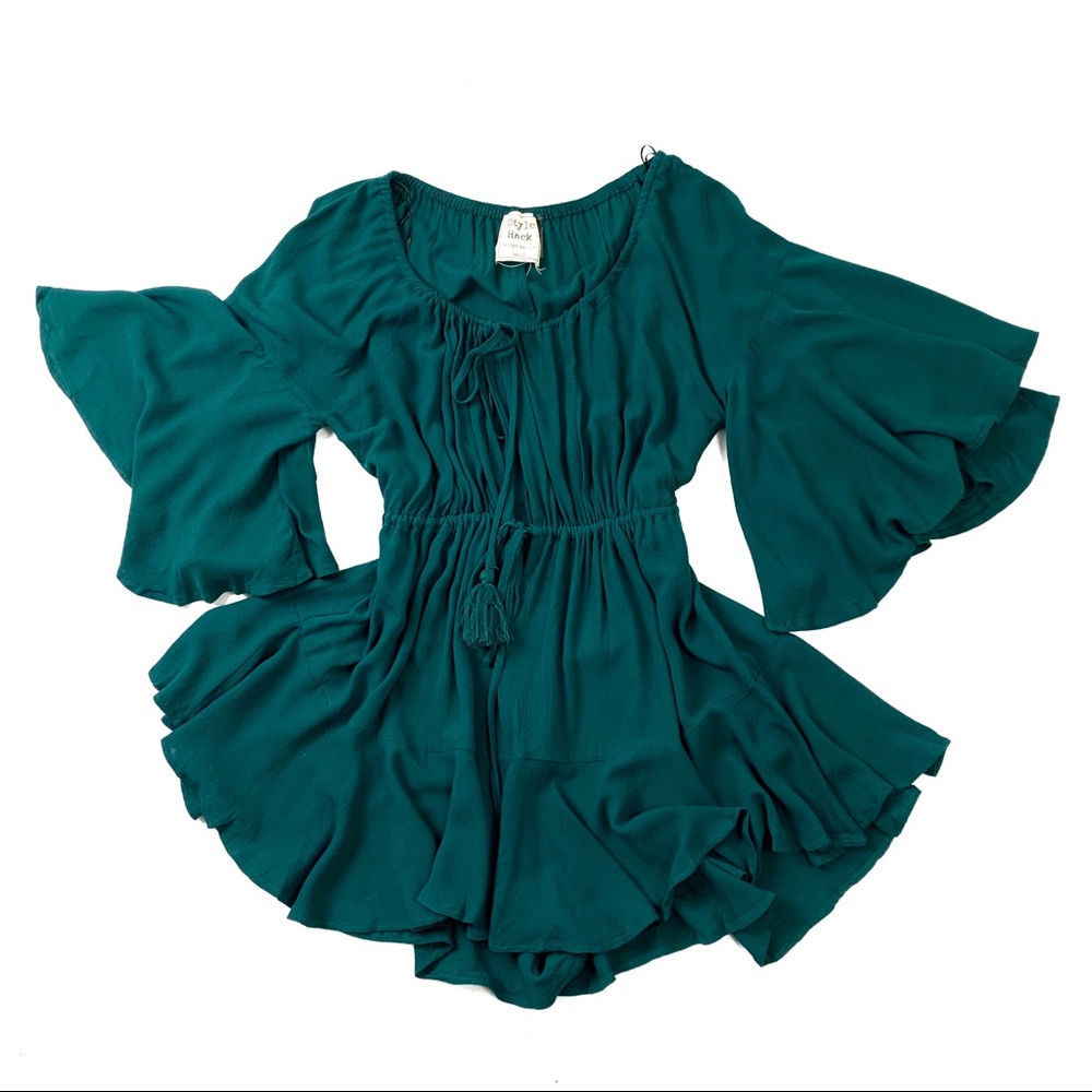 Style Rack Women’s Romper. - Picture 2 of 10